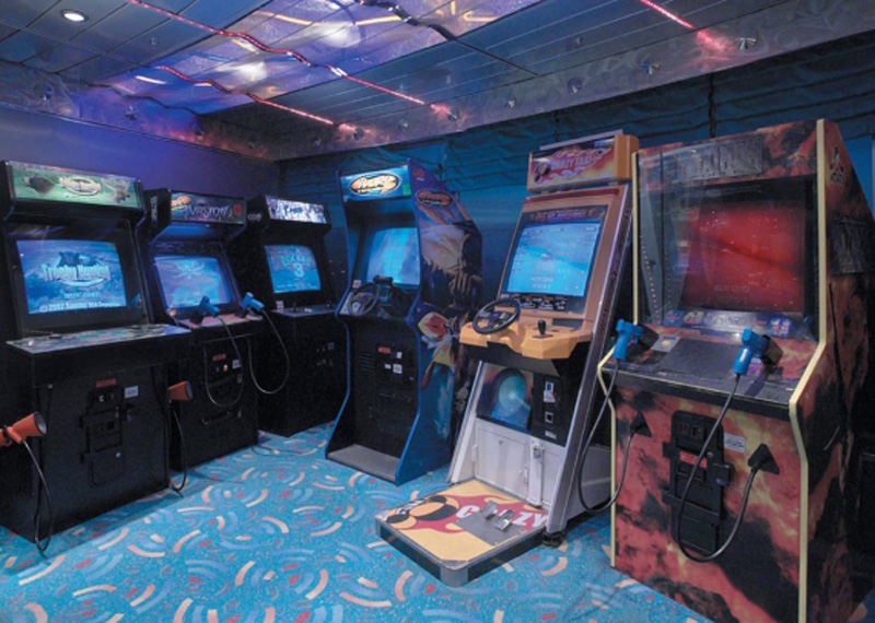 Круизный лайнер Legend of the Seas - Аркада видеоигр (Arcade Room)