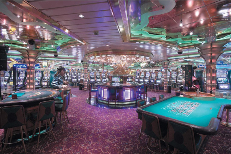 Круизный лайнер Splendour of the Seas - Казино (Casino)