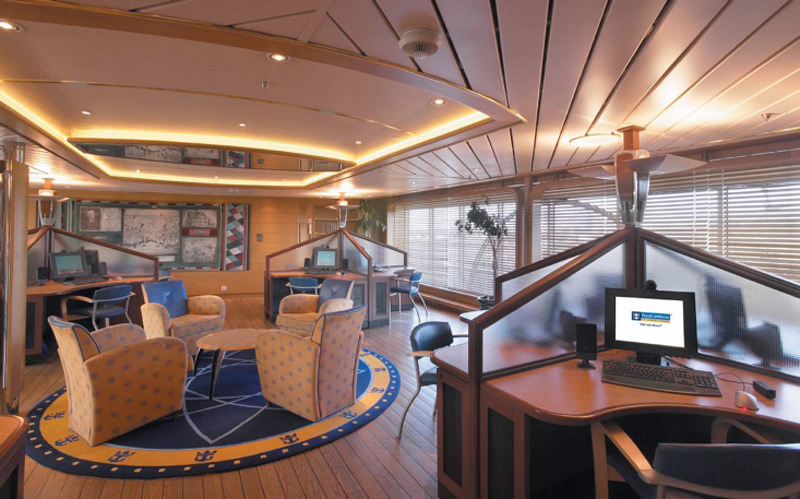 Круизный лайнер Splendour of the Seas - Интернет кафе (Internet Cafe)
