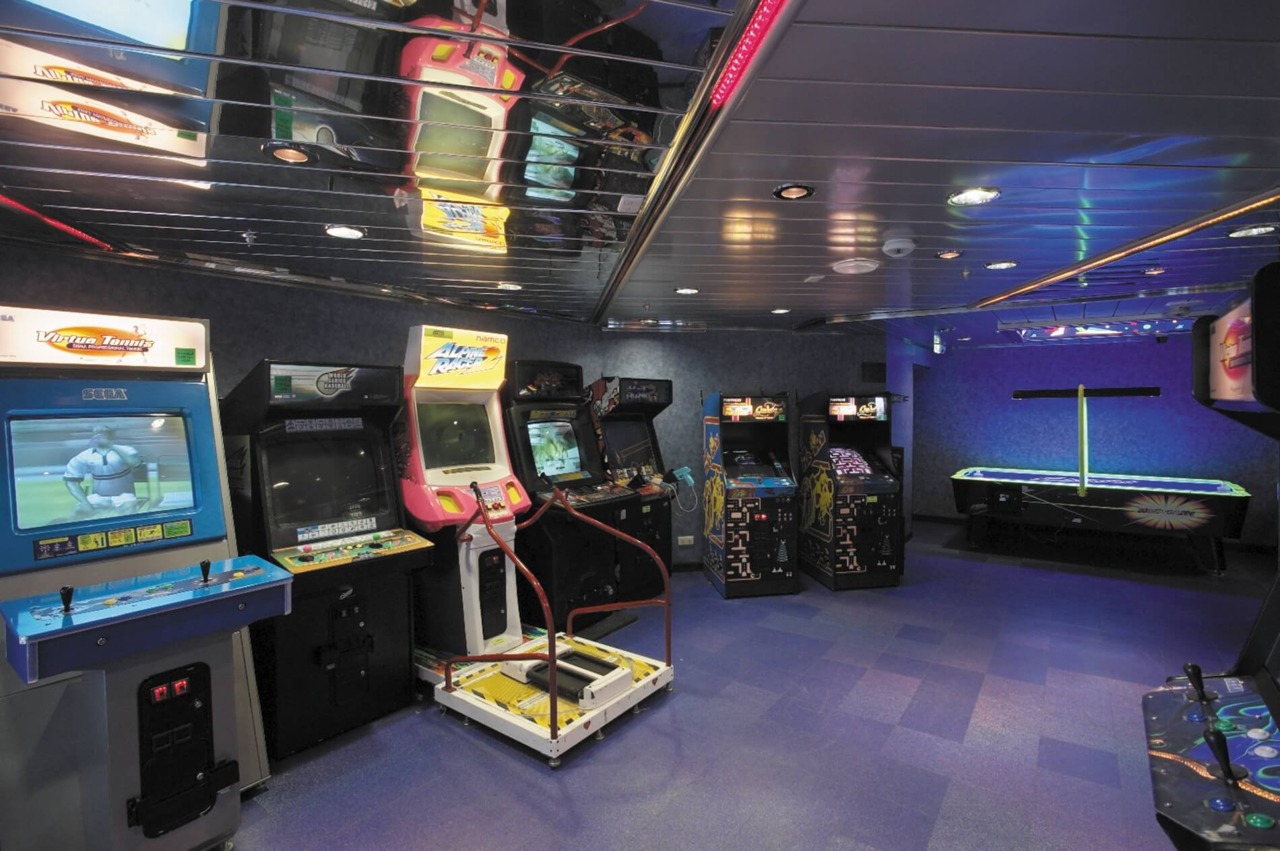 Круизный лайнер Vision of the Seas - Аркада видеоигр (Arcade Room)
