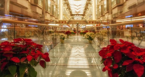 RCI_Independence_Christmas_Promenade-51