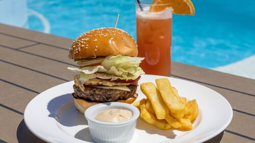 Patio_menu_CREDIT_TimFaircloth